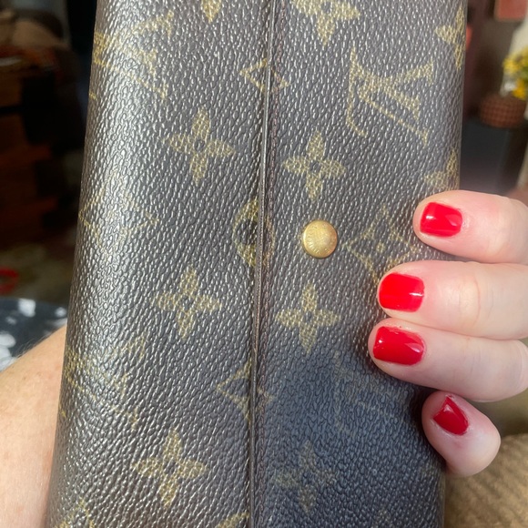 Wallet - Picture 2 of 13